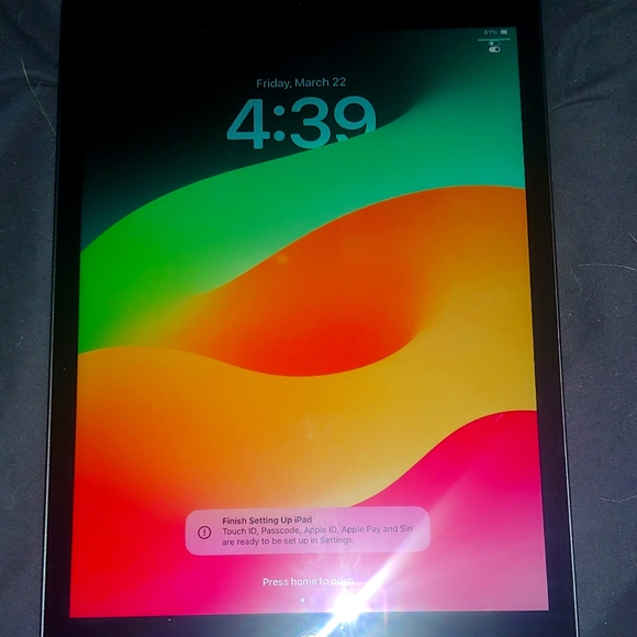 64gb iPad 9th generation - Picture 1 of 1